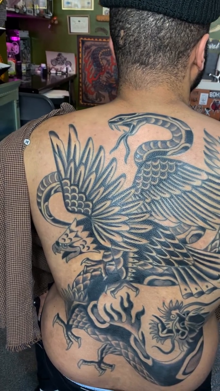 Tattoo by @stephhudsontattoo โ japanese_irezumi, blackwork