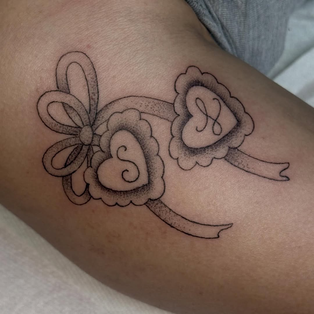 Tattoo by @mrschloeestrada — fine_line, dotwork