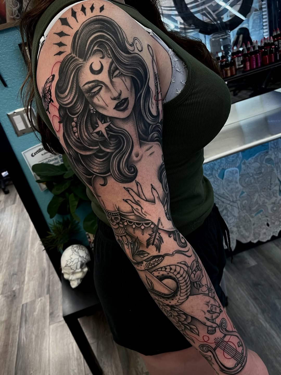 Tattoo by @tattoosbyilona โ black_and_grey, illustrative