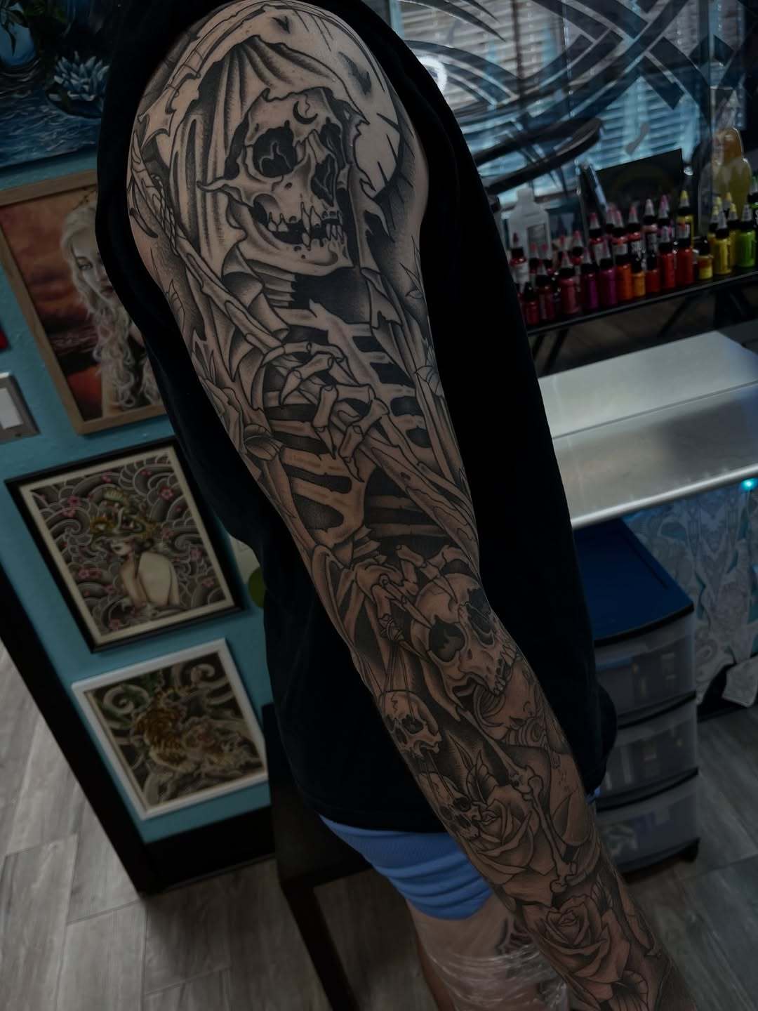 Tattoo by @tattoosbyilona โ blackwork, dark_realism