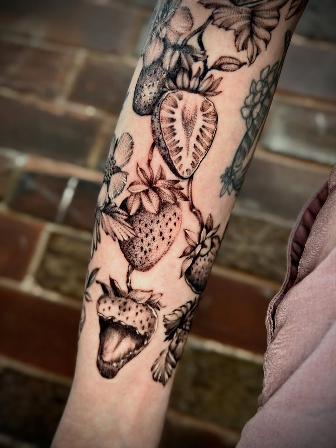 Tattoo by @giokay — black_and_grey