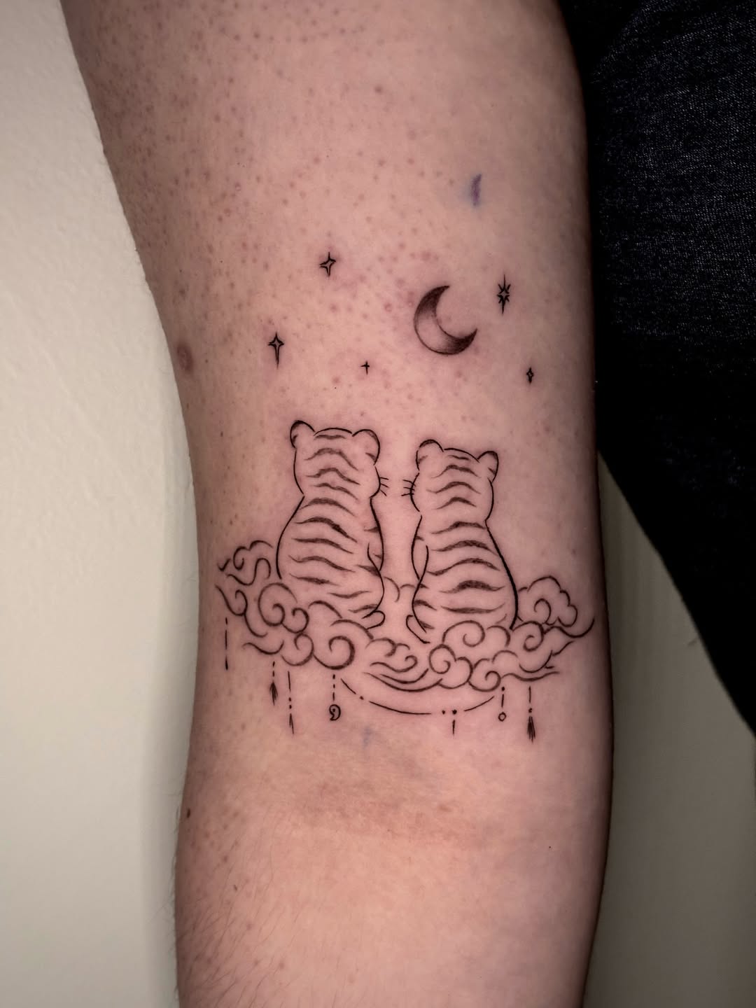 Tattoo by @seo.does.art — illustrative, fine_line