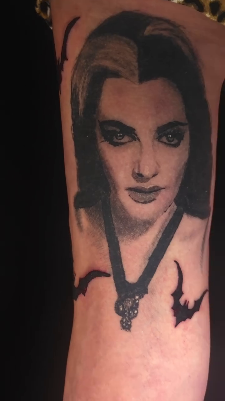 Tattoo by @lmwtattoos โ realism, black_and_grey