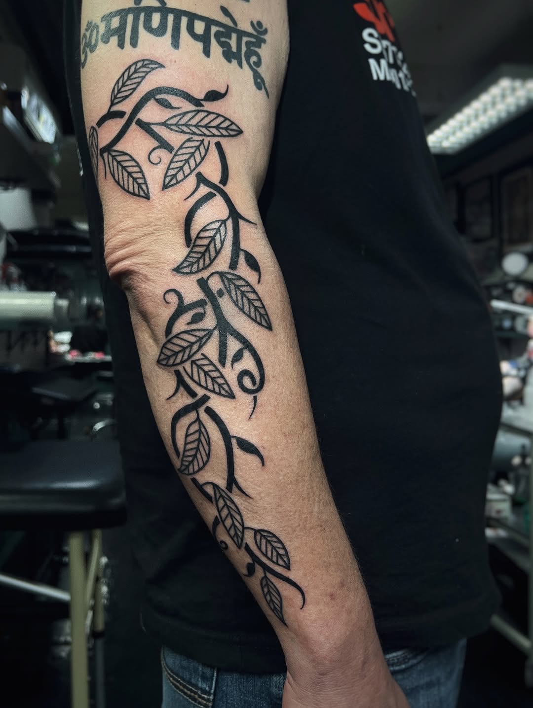 Tattoo by @rebecca_febo — blackwork, ornamental