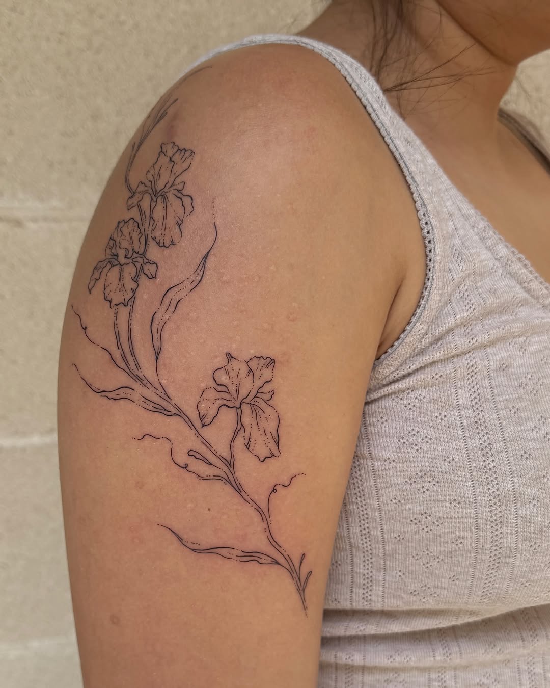 Tattoo by @inky_apricot — fine_line