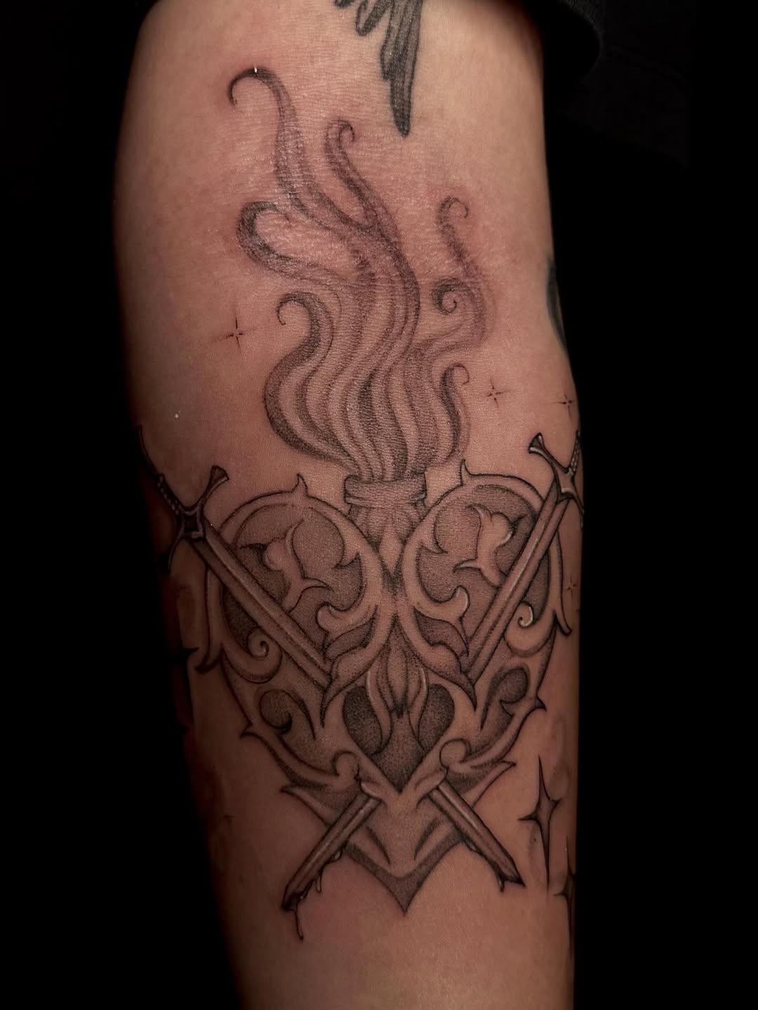 Tattoo by @chronicloving — black_and_grey