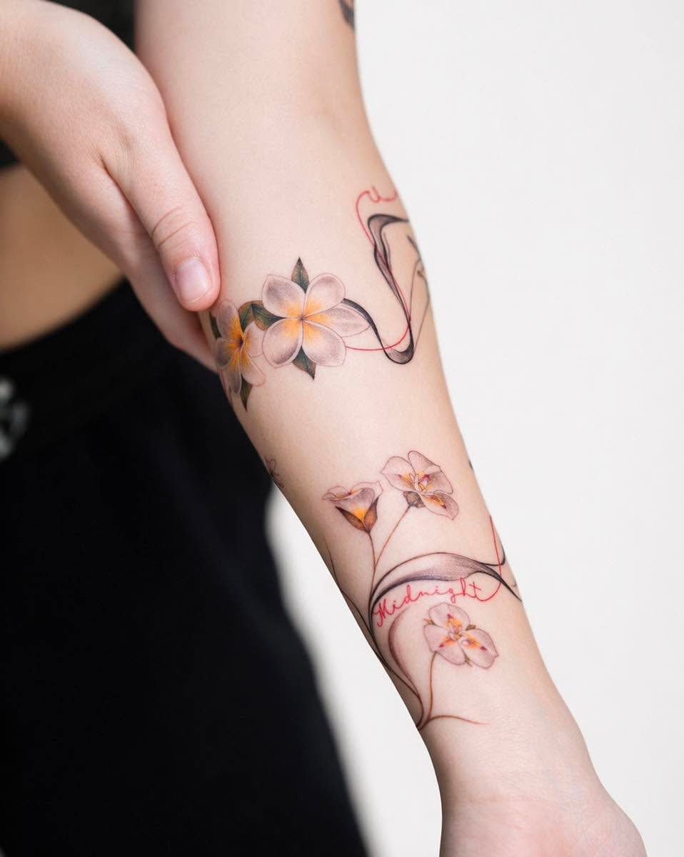 Tattoo by @helenini.tattoo — fine_line, realism