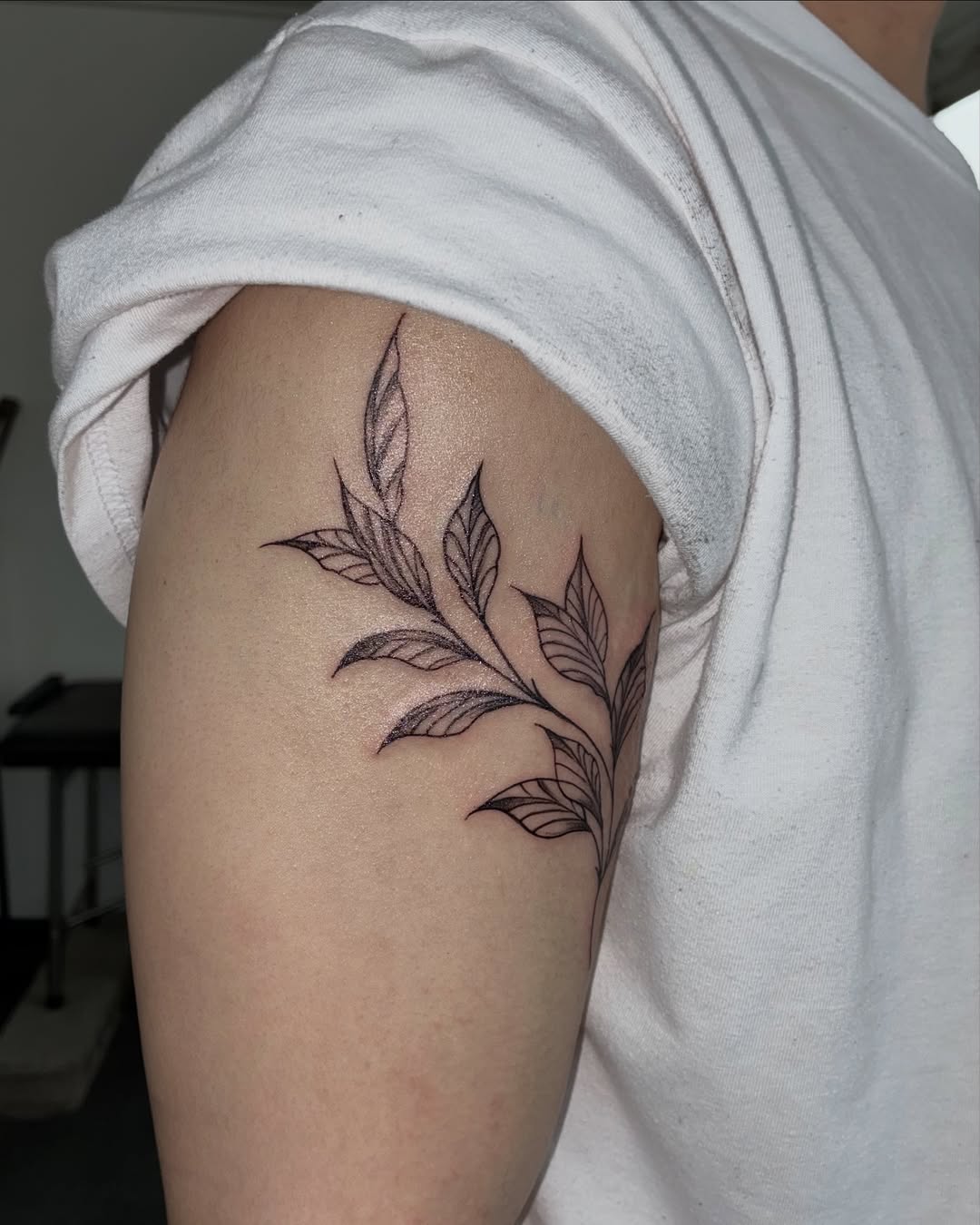 Tattoo by @stee_tt โ fine_line