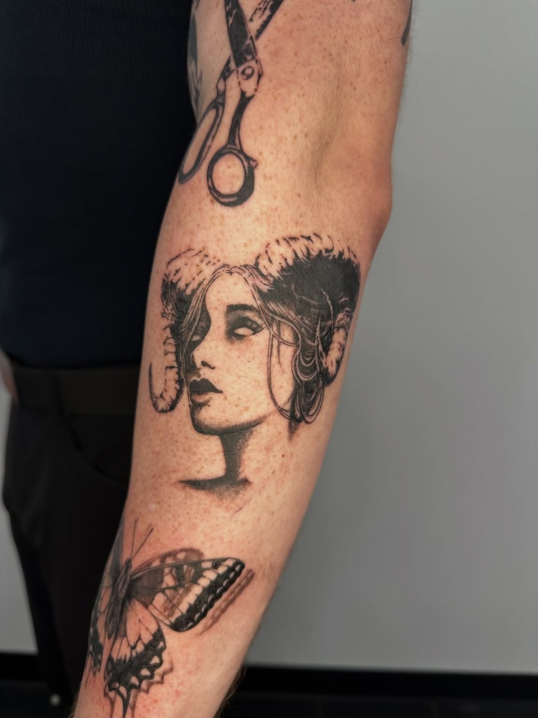 Tattoo by @tattoosbydarci โ black_and_grey