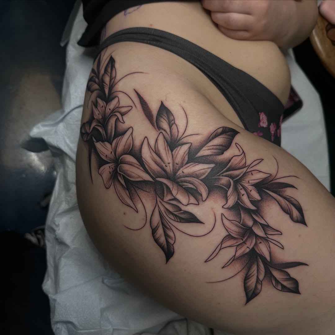 Tattoo by @samdoestattoos โ black_and_grey, realism