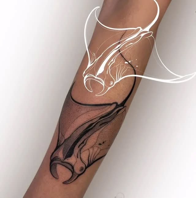 Tattoo by @rahe.emjacobs — black_and_grey
