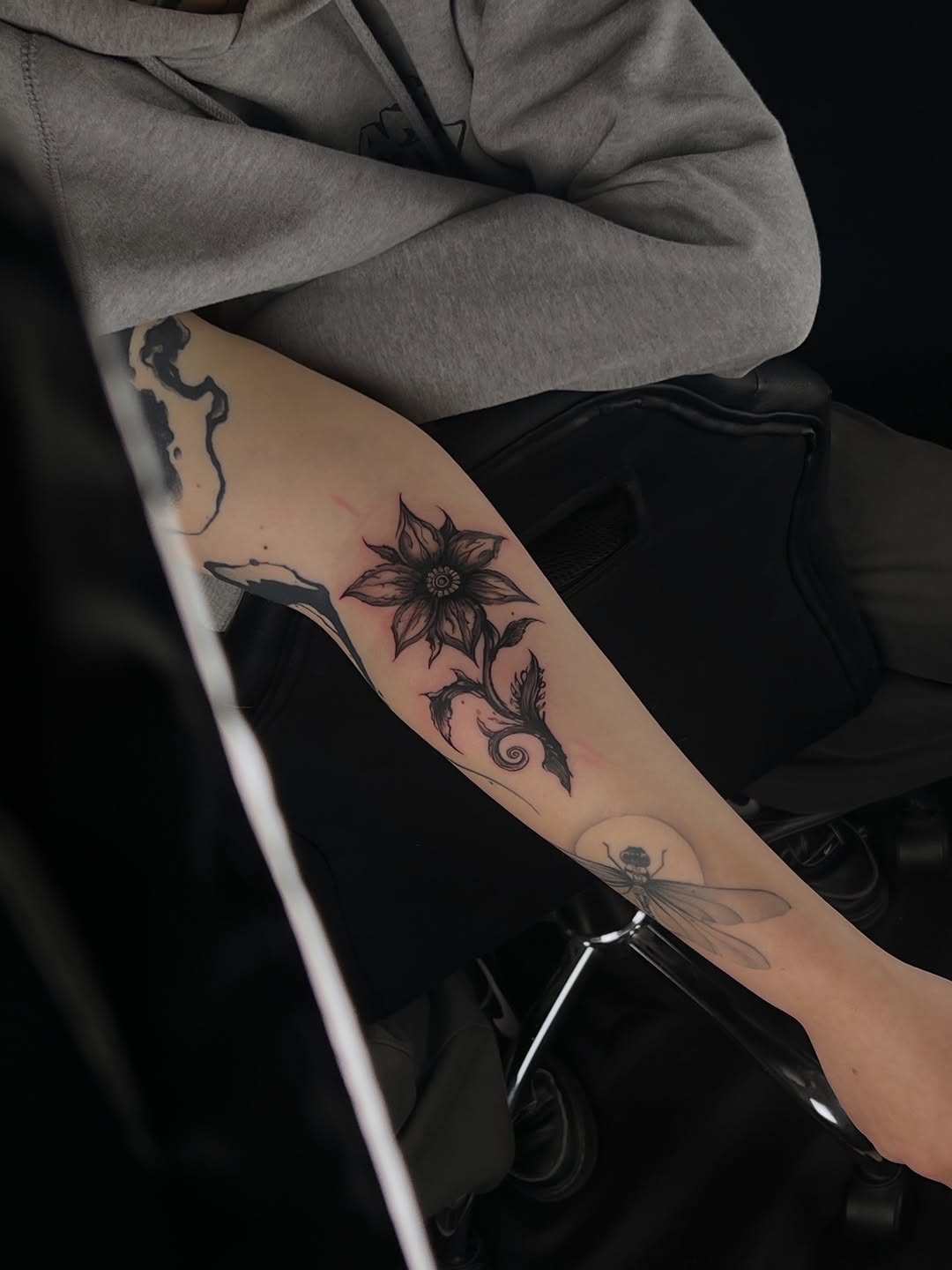 Tattoo by @jays.tattoo โ fine_line, black_and_grey