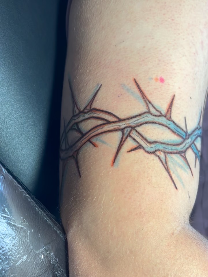 Tattoo by @siv.tattoos โ black_and_grey, fine_line