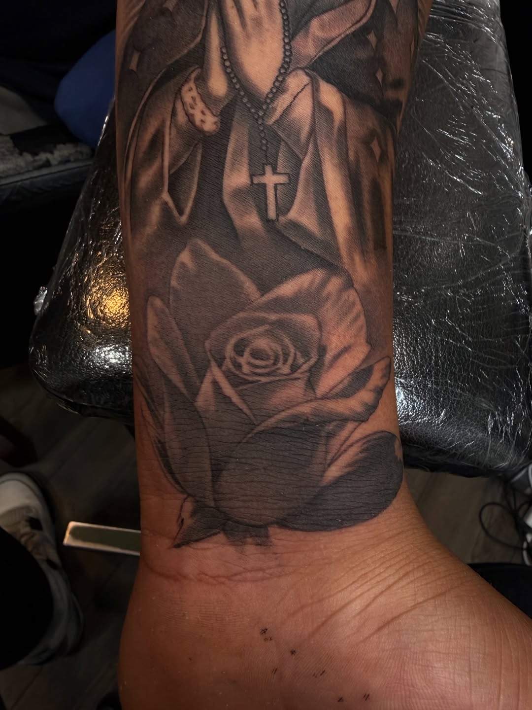 Tattoo by @the.ave.tatt2s โ black_and_grey, realism