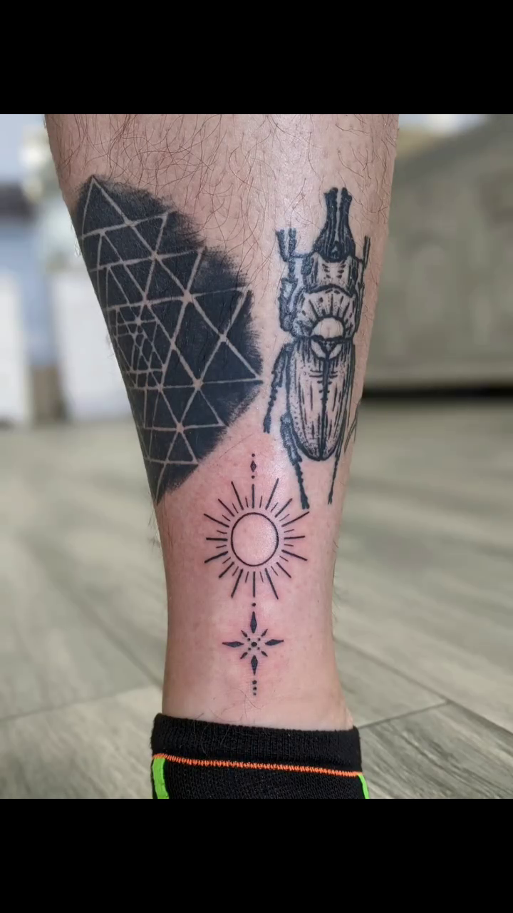 Tattoo by @tattoojax — blackwork, geometric