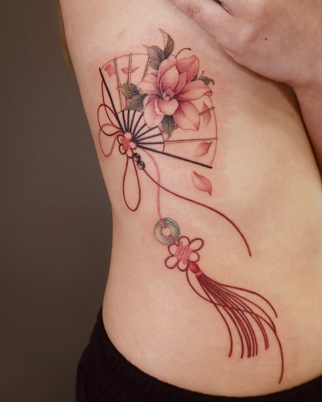Tattoo by @minaa.ink — illustrative, realism