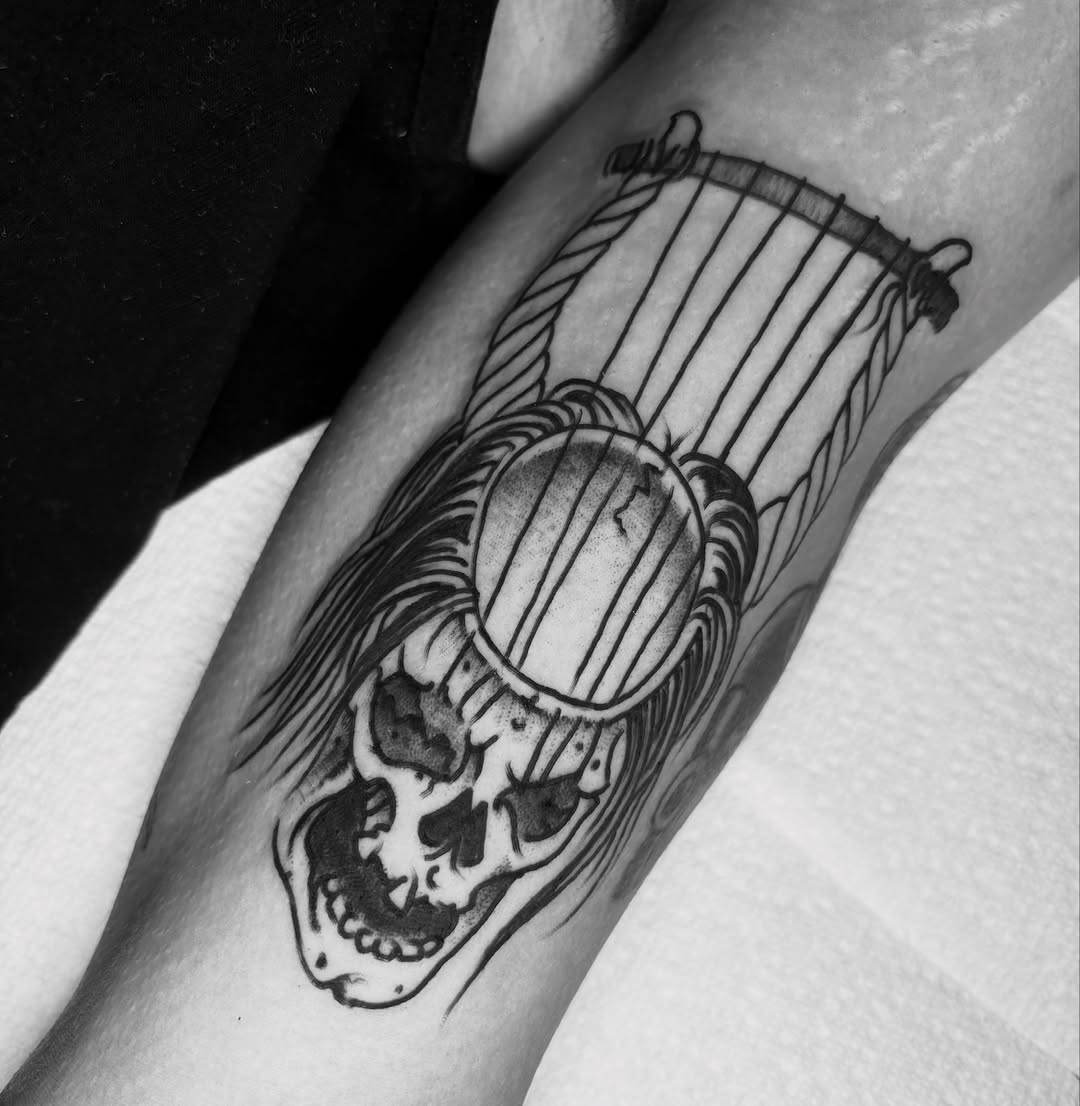 Tattoo by @gabieliatattoo — american_traditional