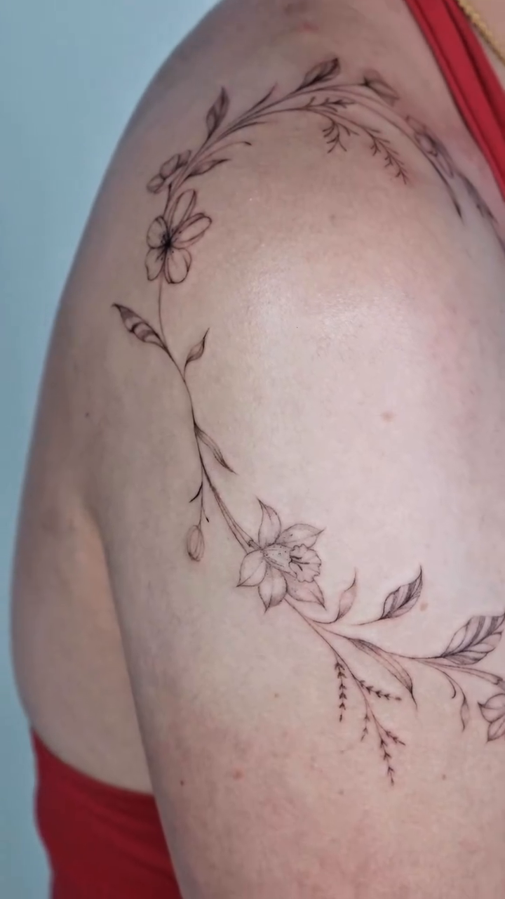 Tattoo by @fineline.misty — fine_line