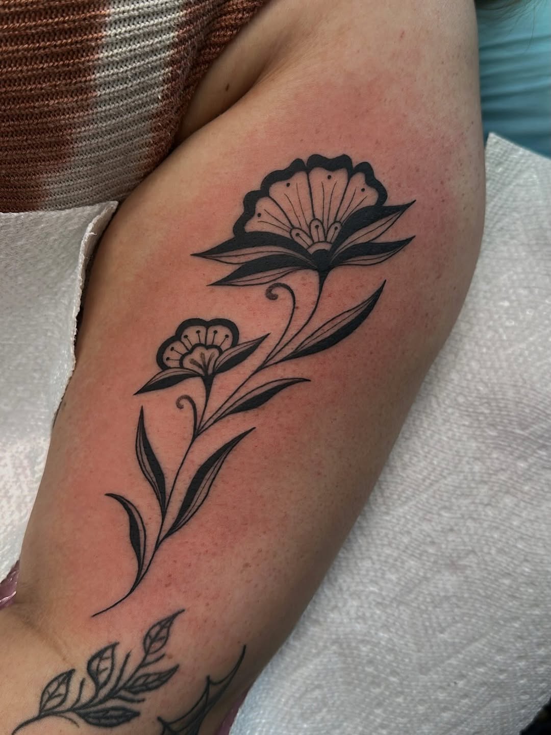 Tattoo by @ash.elrey — fine_line, blackwork