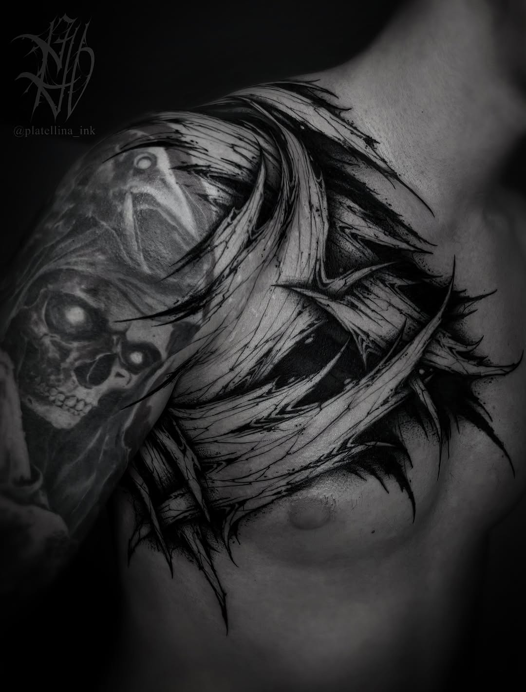 Tattoo by @platellina_ink — blackwork