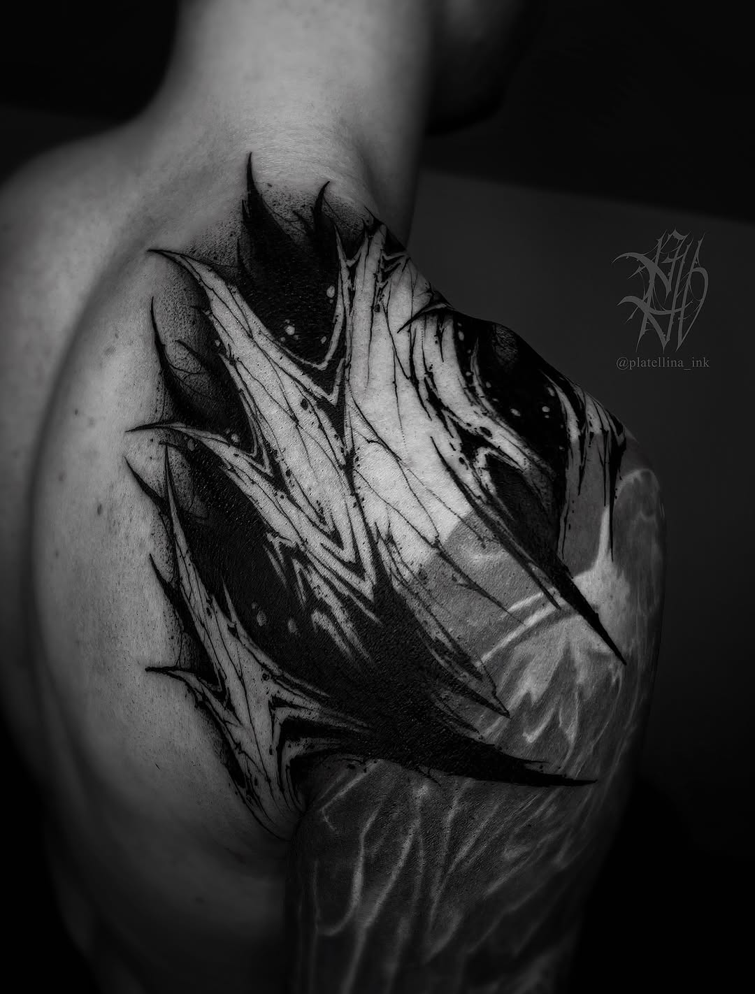 Tattoo by @platellina_ink — blackwork