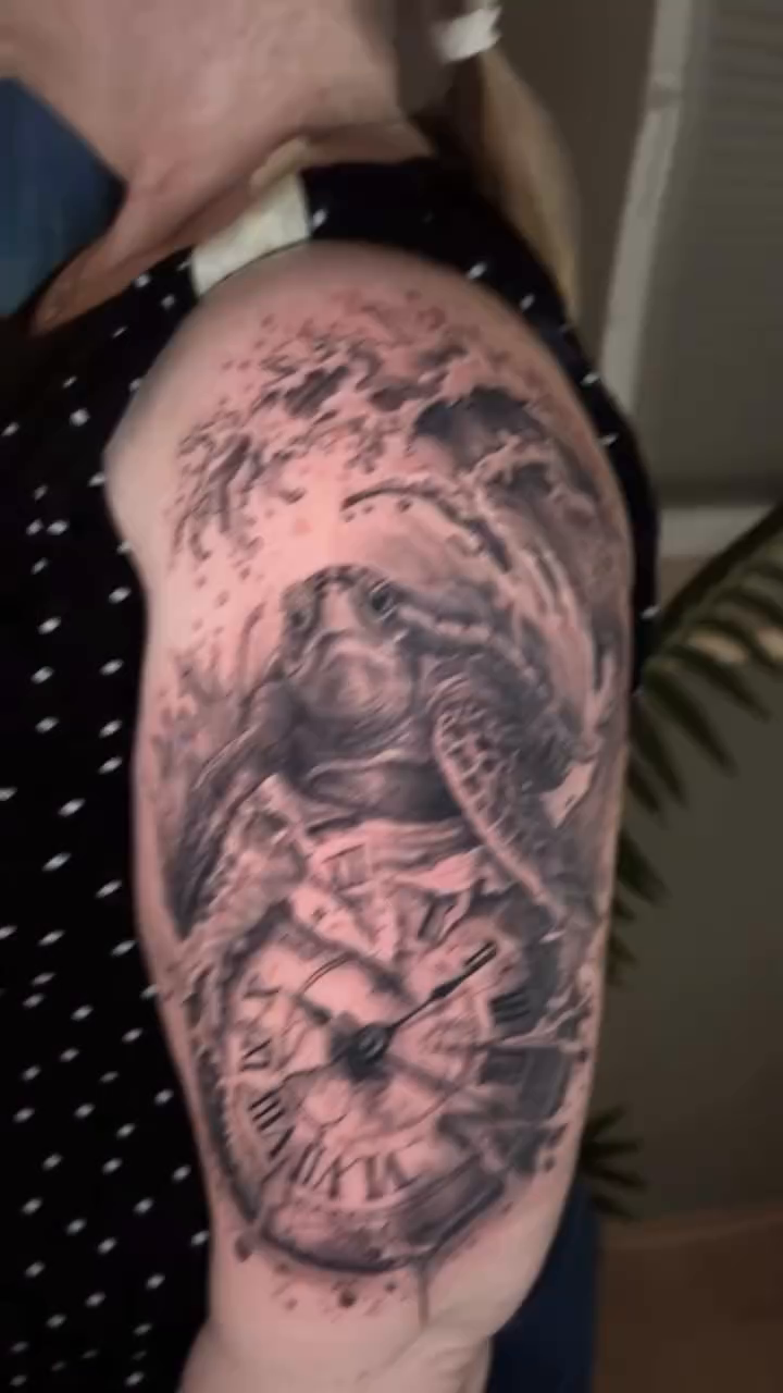 Tattoo by @koerper_stahl_tattoo — black_and_grey, realism