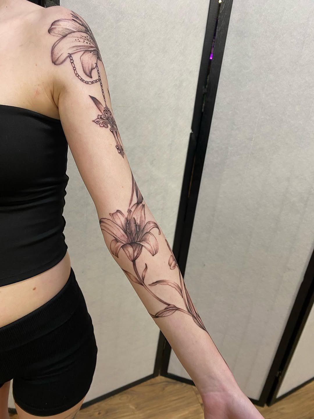 Tattoo by @tatsbyalexandra — fine_line, realism