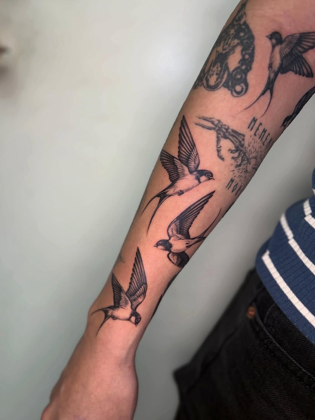 Tattoo by @tattoosbytessa_ — black_and_grey, illustrative