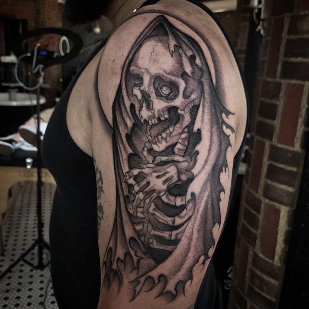 Tattoo by @nine.crows โ black_and_grey, realism