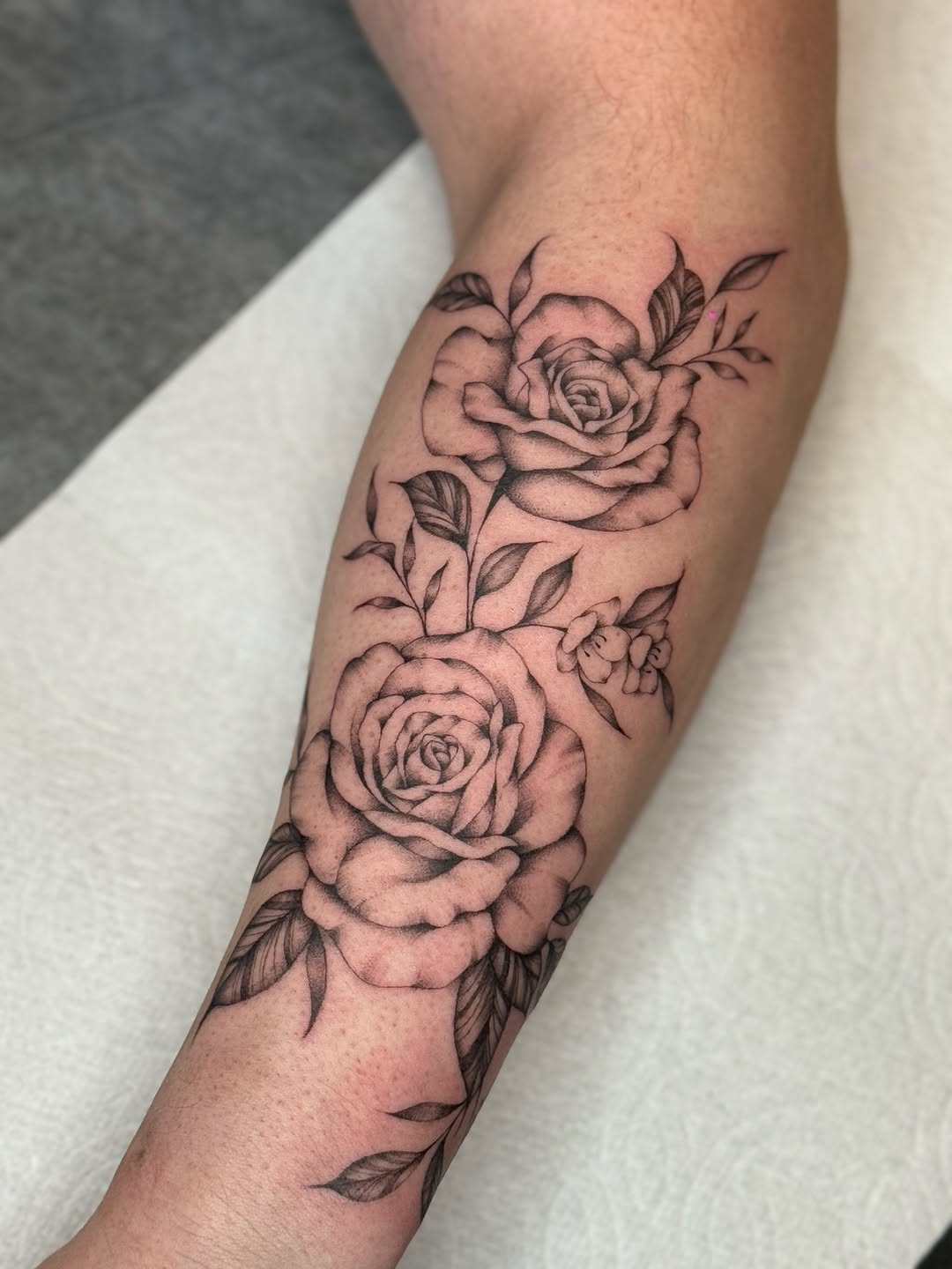 Tattoo by @ranciidcorpse — fine_line, black_and_grey