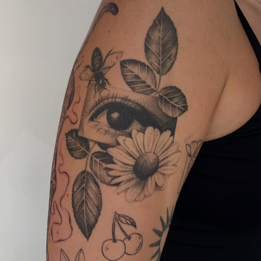 Tattoo by @samiamthesam β dotwork, realism