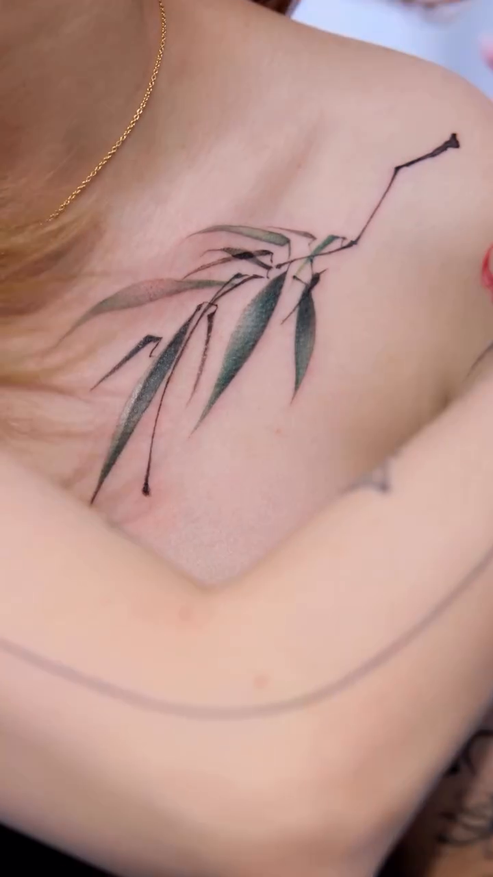Tattoo by @jem.inkflow โ fine_line, illustrative