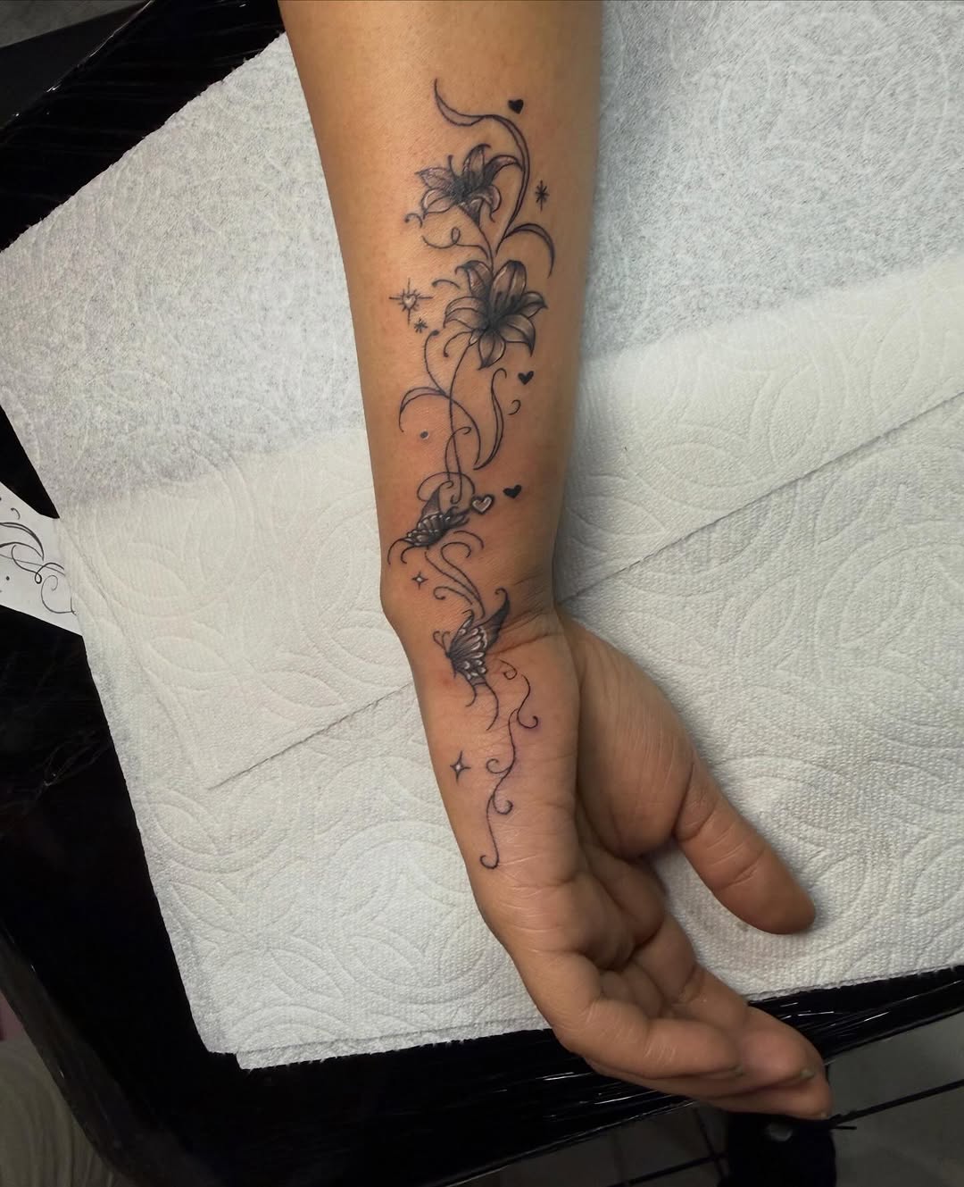 Tattoo by @jazlow03 — fine_line