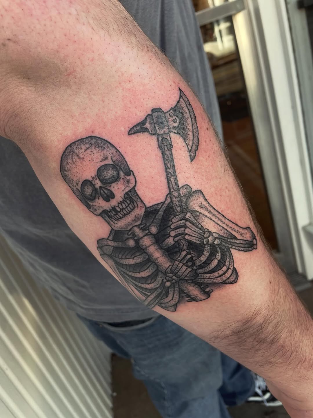 Tattoo by @andreyu187 — black_and_grey, illustrative
