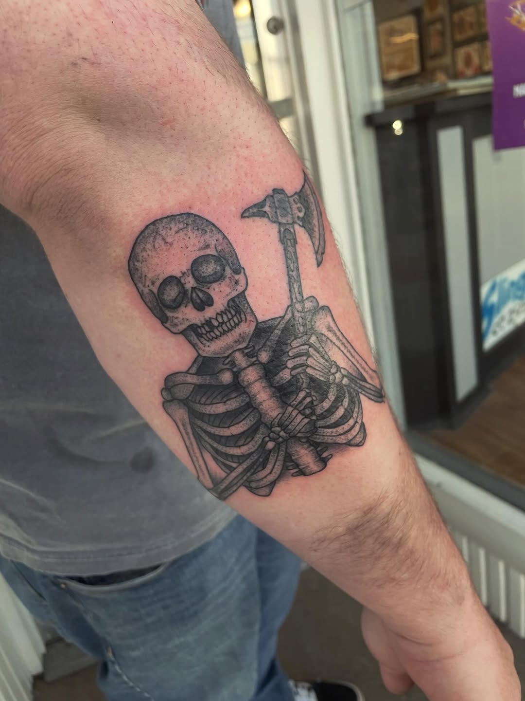 Tattoo by @andreyu187 — black_and_grey