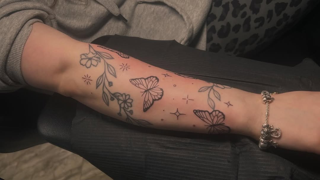Tattoo by @gothsauceg — fine_line