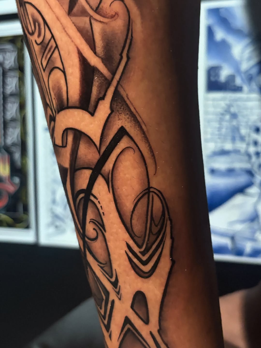 Tattoo by @toretattoo_311 — black_and_grey, geometric