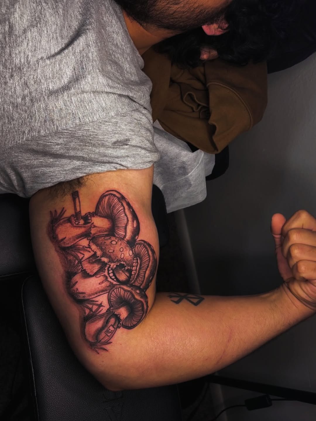 Tattoo by @alan__mxrtinez — black_and_grey, realism