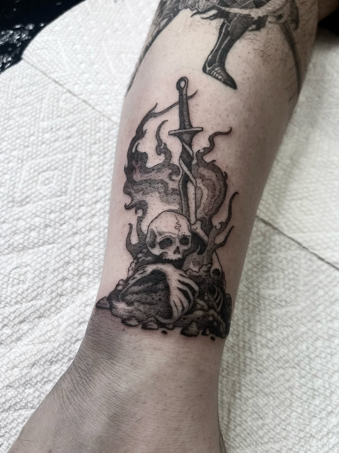 Tattoo by @vicentetattoos β black_and_grey, dark_realism