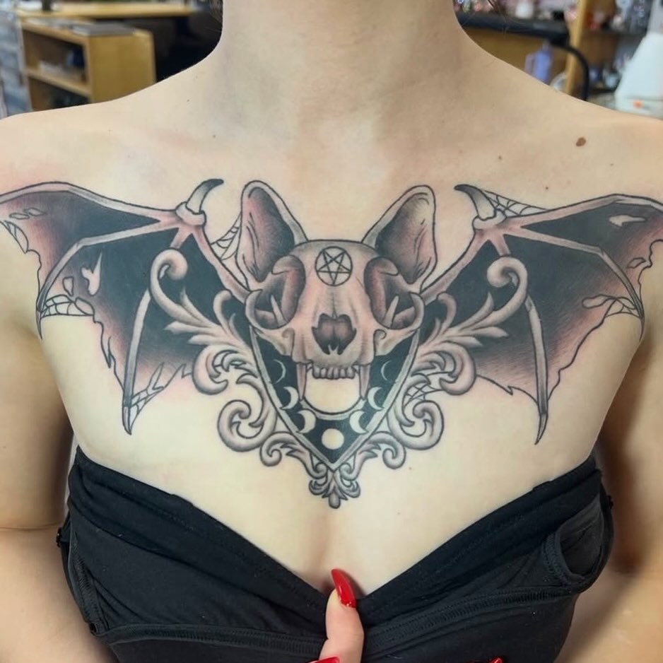 Tattoo by @lilylaurilatattoos β black_and_grey, dark_realism