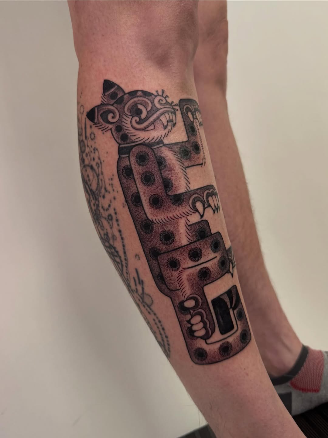 Tattoo by @tannerminocktattoos — dotwork, blackwork