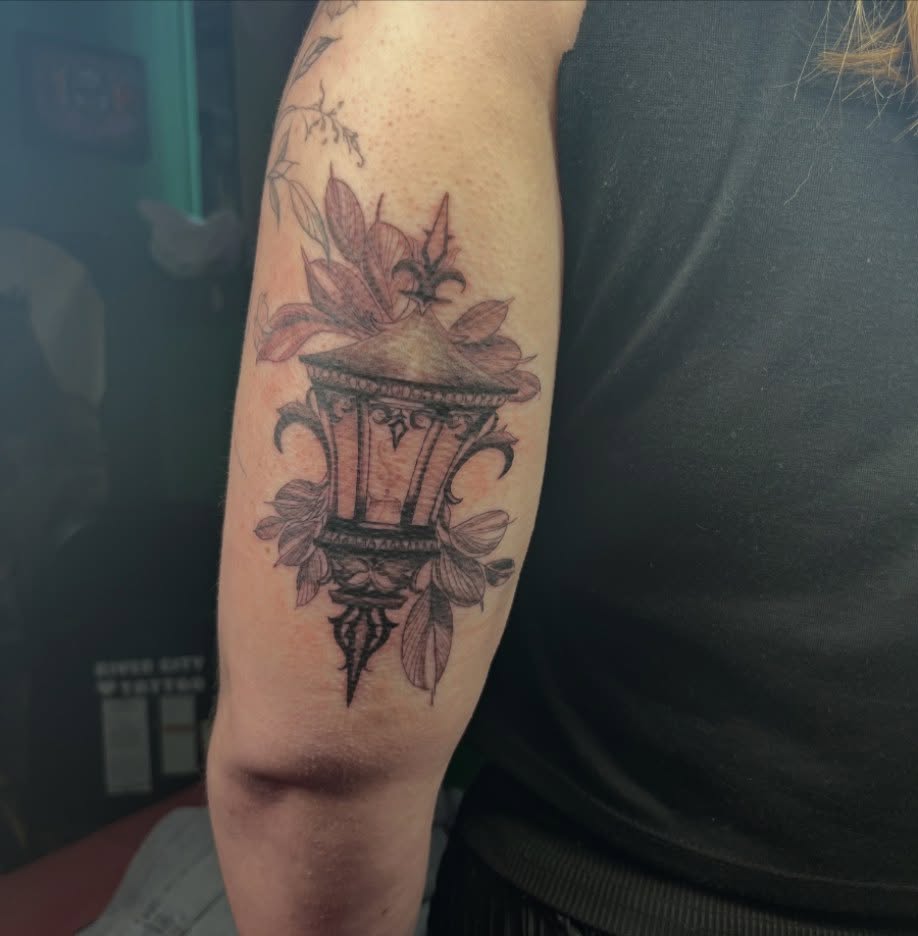 Tattoo by @bodyartbycakens — black_and_grey, fine_line