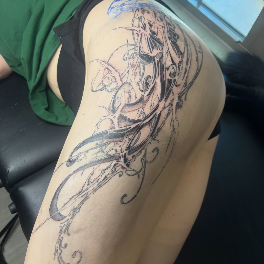 Tattoo by @miffythereaper — blackwork