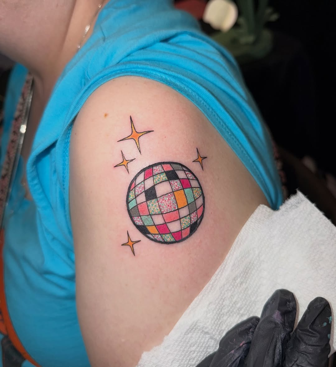 Tattoo by @lyndzetattoos — new_school