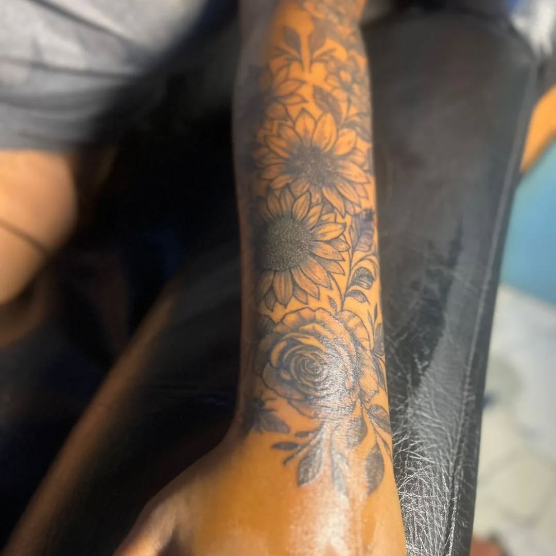 Tattoo by @mwangazatattoosandpiercings โ black_and_grey