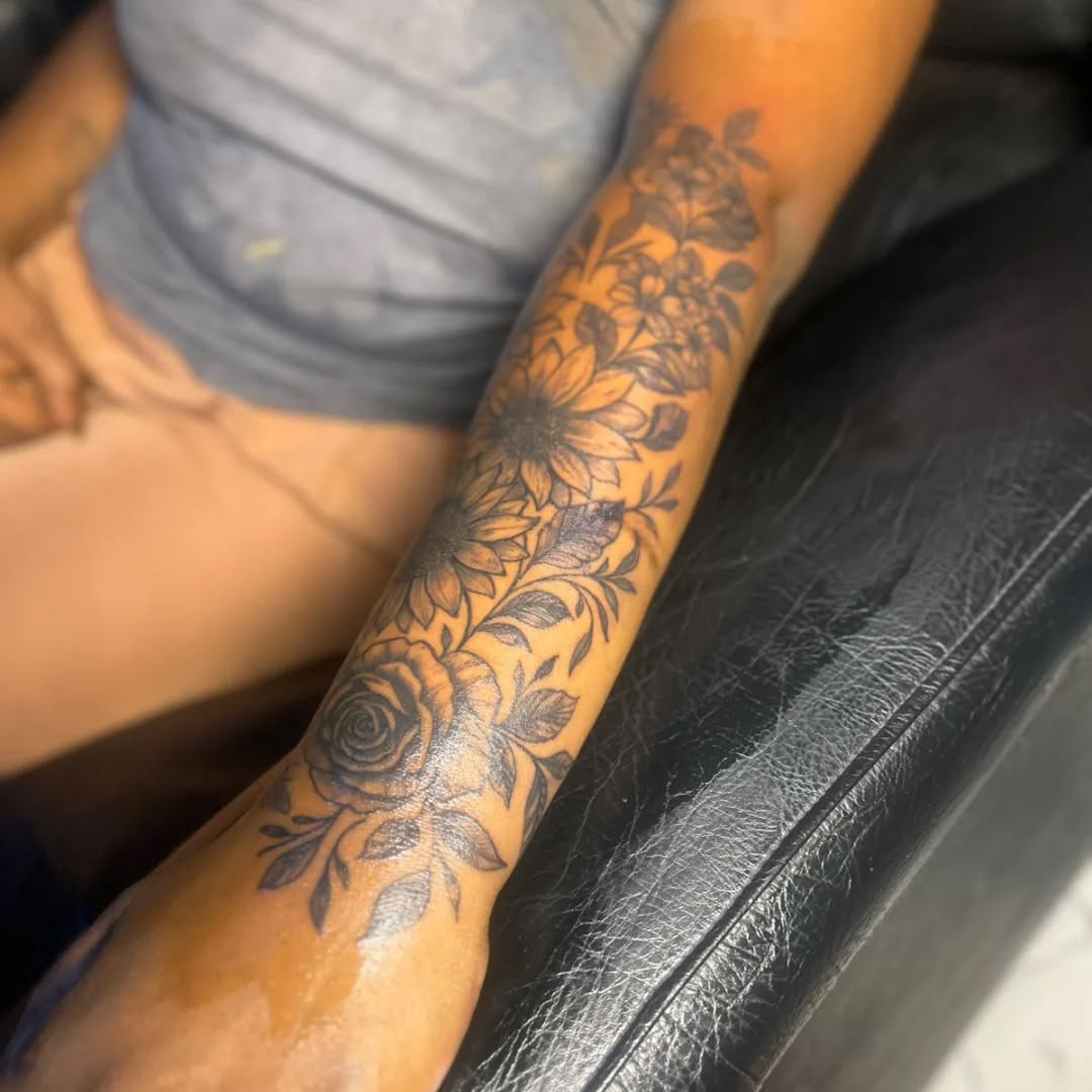 Tattoo by @mwangazatattoosandpiercings โ black_and_grey