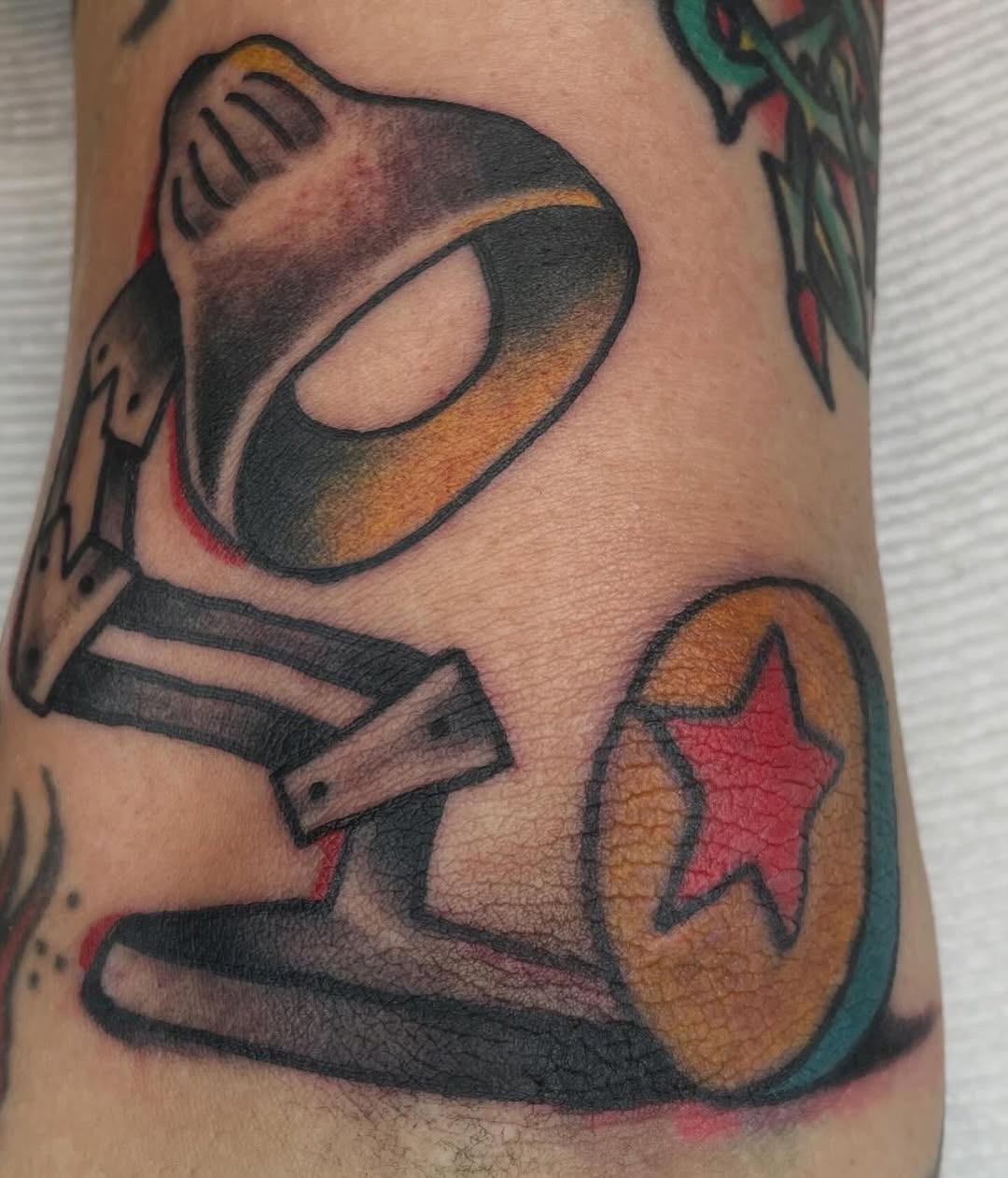 Tattoo by @shorezumi โ american_traditional, illustrative