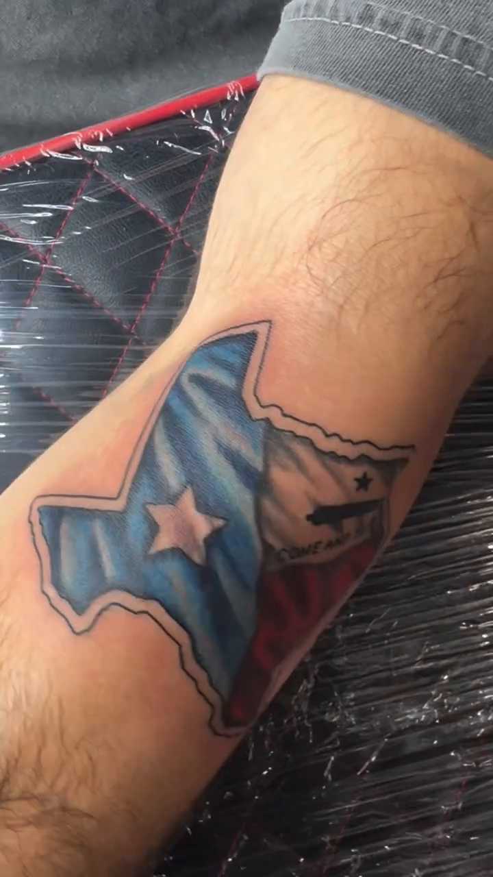 Tattoo by @tattoosbybobcat — american_traditional