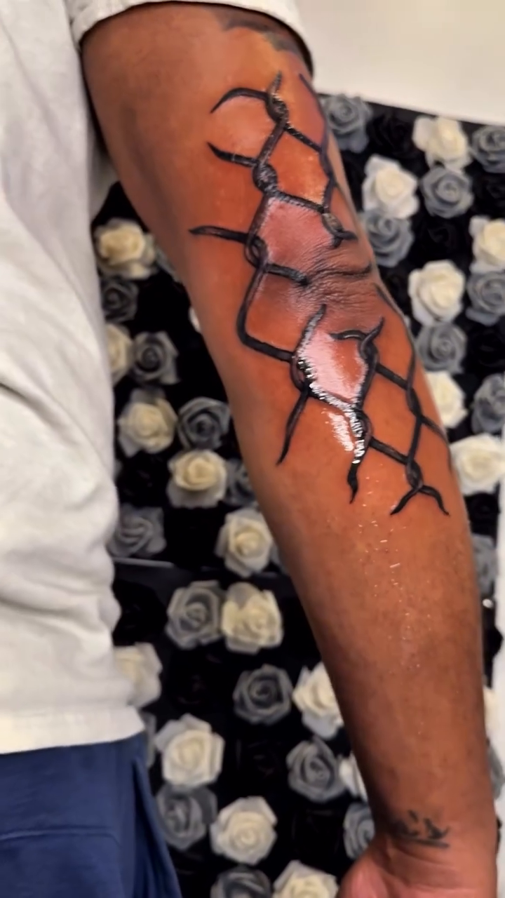 Tattoo by @2realink — blackwork