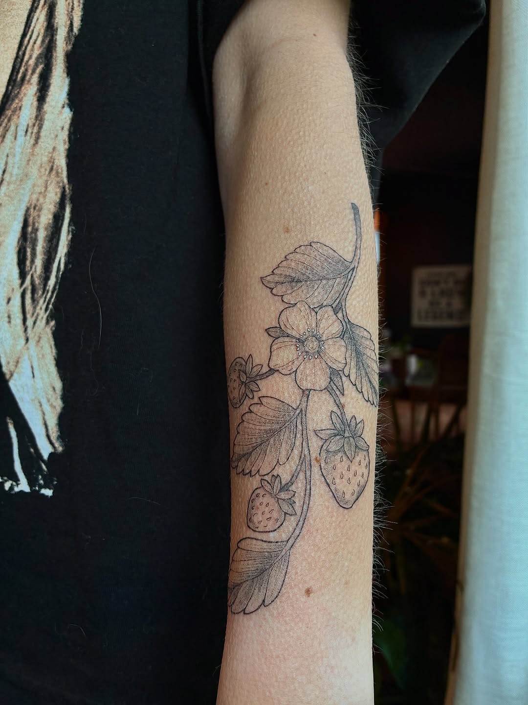 Tattoo by @averistattoo — fine_line